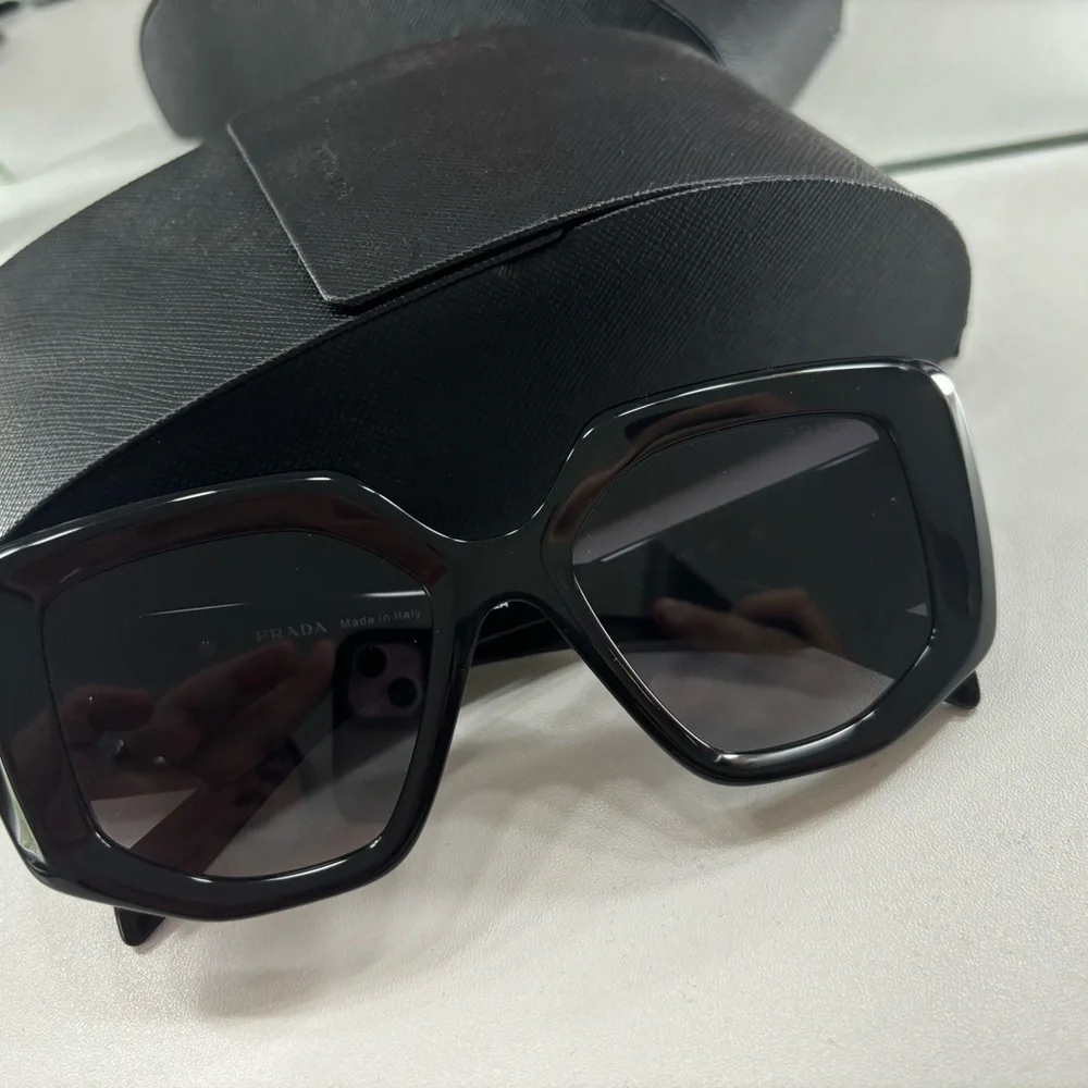 Prada Black Women's Sunglasses NEVER WORN